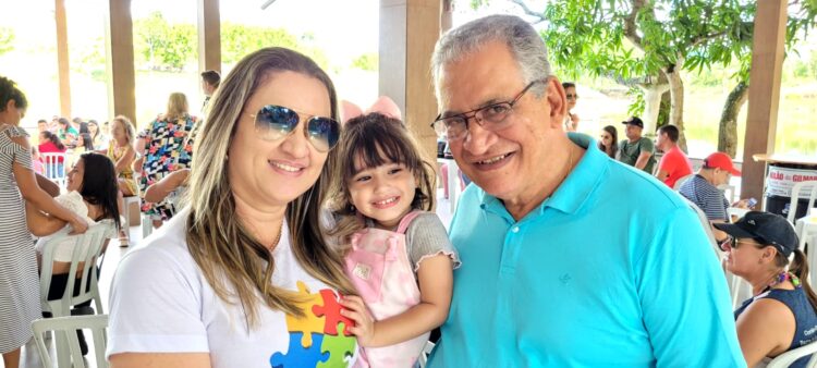 Com a presença do prefeito Enivaldo, feijoada em prol do Espaço Integrar lotou o Clube Rei Pelé