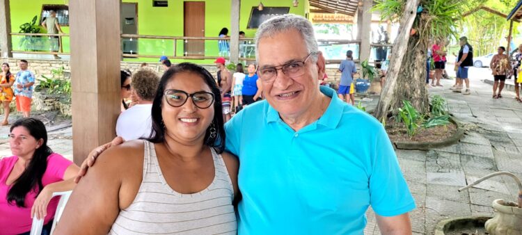 Com a presença do prefeito Enivaldo, feijoada em prol do Espaço Integrar lotou o Clube Rei Pelé