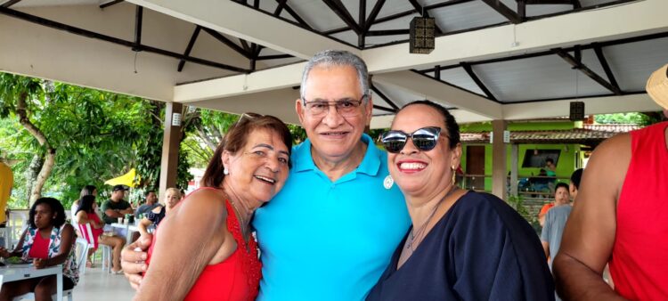 Com a presença do prefeito Enivaldo, feijoada em prol do Espaço Integrar lotou o Clube Rei Pelé