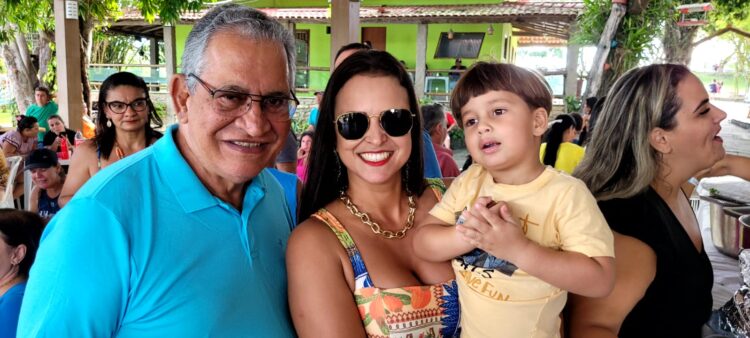 Com a presença do prefeito Enivaldo, feijoada em prol do Espaço Integrar lotou o Clube Rei Pelé