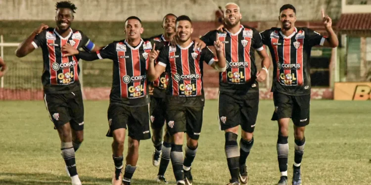 Com time alternativo, Real Noroeste perde para o Serra pela Copa ES