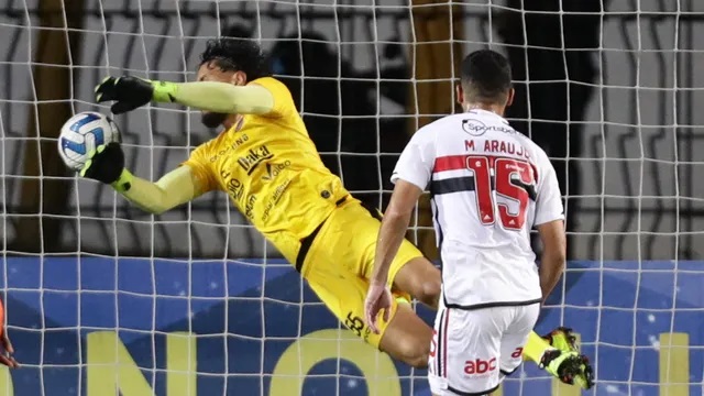 Sul-Americana: São Paulo vence Puerto Cabello e chega a 11 jogos de  invencibilidade