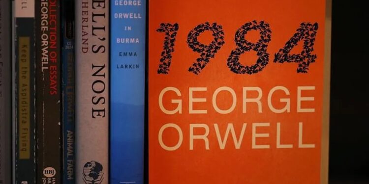 George Orwell, 120 anos: por que ‘1984’ continua tão relevante e atual?