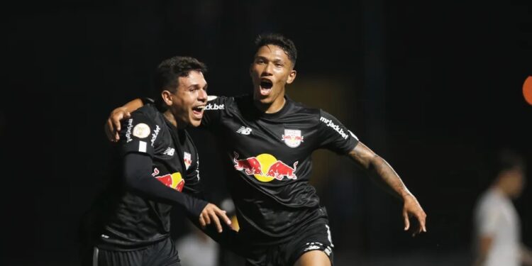 Bragantino vence o Goiás e encosta no G-6 do Brasileirão Bragantino vence o Goiás e encosta no G-6 do Brasileirão