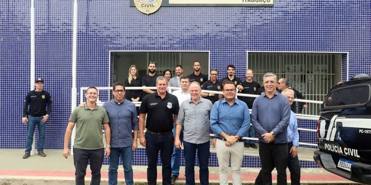 Casagrande entrega obras e anuncia novos investimentos em Itaguaçu Casagrande entrega obras e anuncia novos investimentos em Itaguaçu