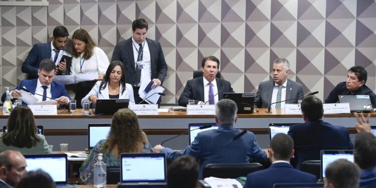 Ex-diretor da PRF, Silvinei Vasques, diz que relação com Bolsonaro era ‘muito profissional’