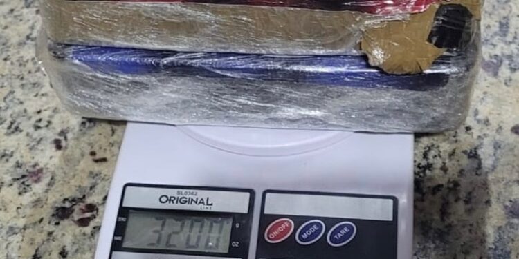 Operação Corpus Christi apreende 3,2 kg de crack no bairro Colina em Barra de São Francisco