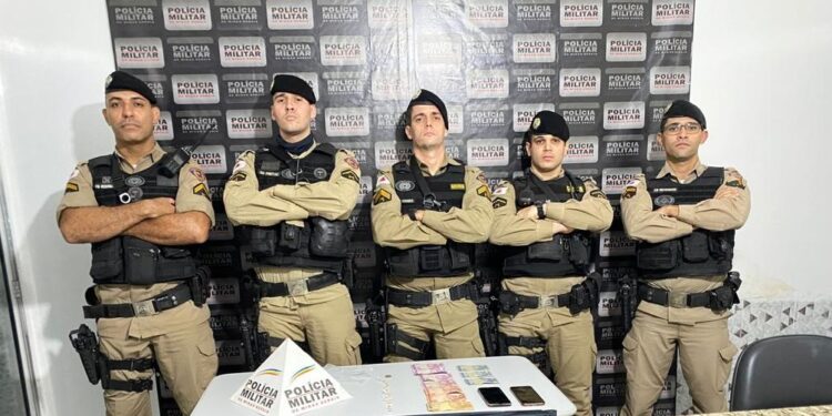 Policiais apreendem maconha e crack em casa onde três traficantes já tinham sido presos em Mantena