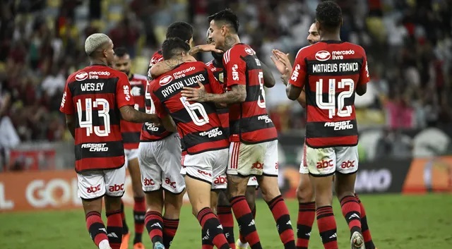 Grêmio goleia Botafogo, termina Brasileirão em quarto e agora seca o Goiás