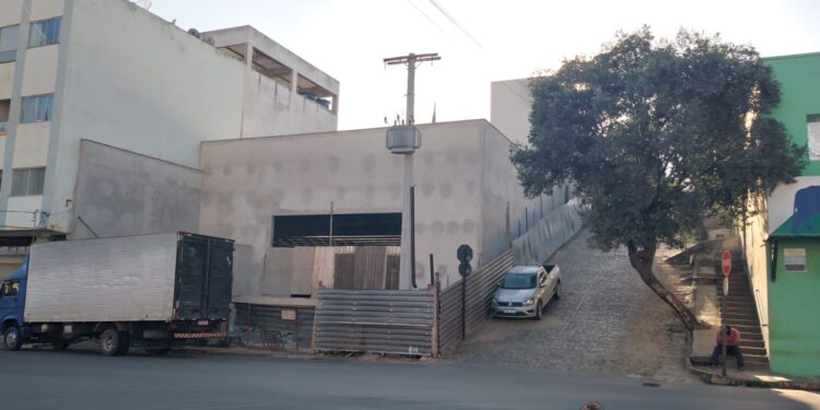 Boom econômico de Barra de São Francisco atrai mais uma rede varejista