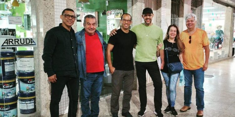 Carnaval 2024: Equipe da Novo Império visita Barra de São Francisco e leva inspiração para o enredo Carnaval 2024: Equipe da Novo Império visita Barra de São Francisco e leva inspiração para o enredo