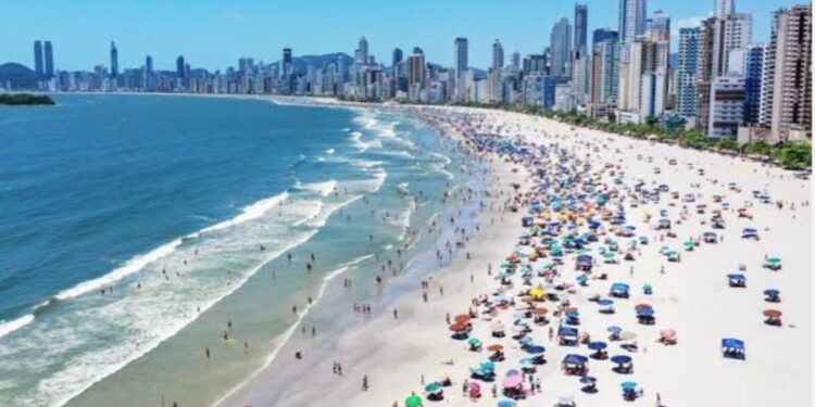 Preso em balneário de luxo do Sul da País golpista que deu prejuízo de 5 milhões em Linhares Preso em balneário de luxo do Sul da País golpista que deu prejuízo de 5 milhões em Linhares