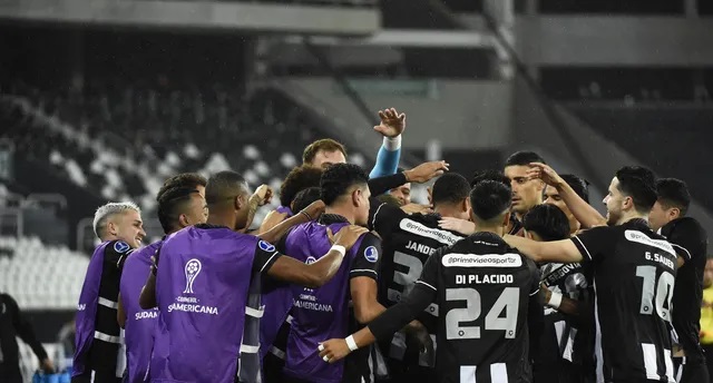 Botafogo empata com o Patronato e avança às oitavas da Sul-Americana Botafogo empata com o Patronato e avança às oitavas da Sul-Americana