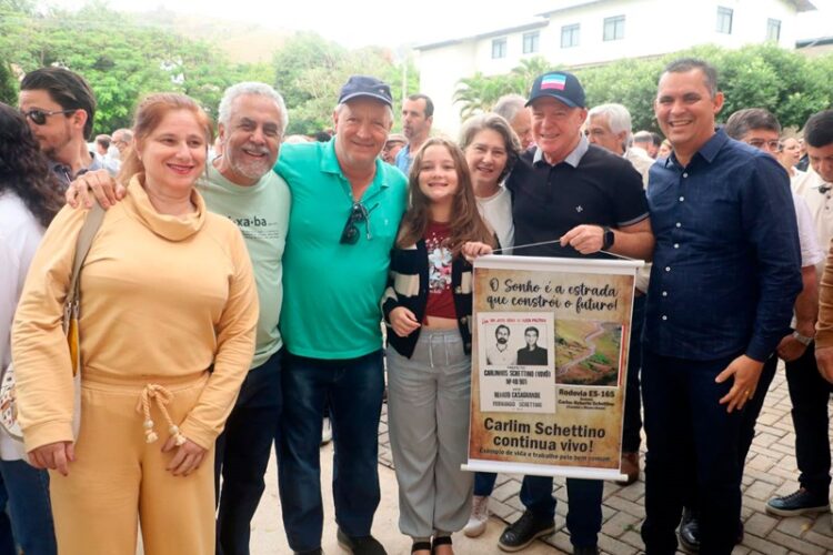 Casagrande inaugura estrada que marcou sua entrada na política