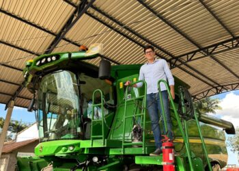 ES tem primeiro plantio de trigo, que impressiona deputado Mazinho dos Anjos