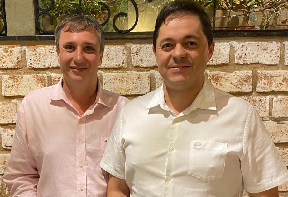 Thiago (à frente) e Érico lideram a Associação dos Irrigantes