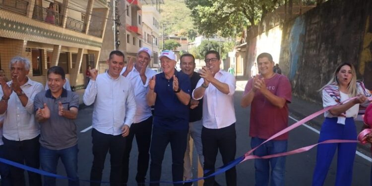 Governo entrega obras de reabilitação da Rodovia ES-165, em Conceição do Castelo Governo entrega obras de reabilitação da Rodovia ES-165, em Conceição do Castelo