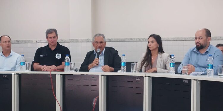 Promotora Isabel Mendes profere palestra sobre o Agosto Lilás nesta quarta-feira, 30 Promotora Isabel Mendes profere palestra sobre o Agosto Lilás nesta quarta-feira, 30