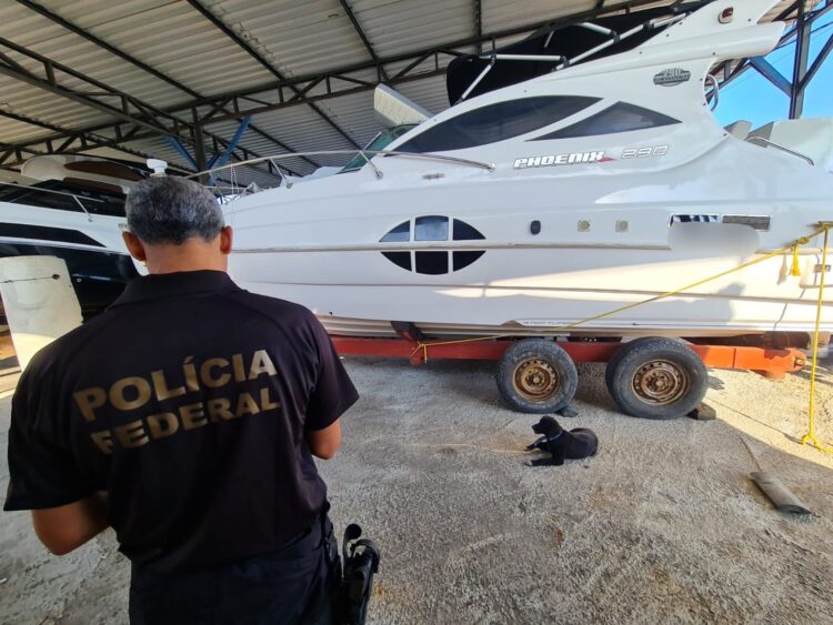 Seis cidades capixabas são alvo da Operação Alapar, que apreende muitas armas e veículos de luxo em MG, ES e RJ; veja vídeo