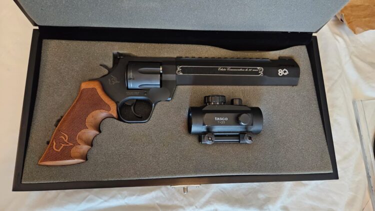 Seis cidades capixabas são alvo da Operação Alapar, que apreende muitas armas e veículos de luxo em MG, ES e RJ; veja vídeo