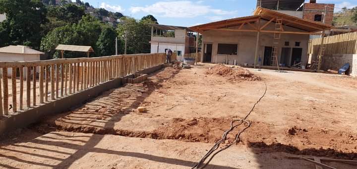Praça Floro Lima, na Vila Landinha, está quase pronta e deve ser entregue no aniversário da cidade