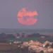 Superlua de Esturjão poderá ser vista nesta terça-feira, 1º, em todo o País Superlua de Esturjão poderá ser vista nesta terça-feira, 1º, em todo o País