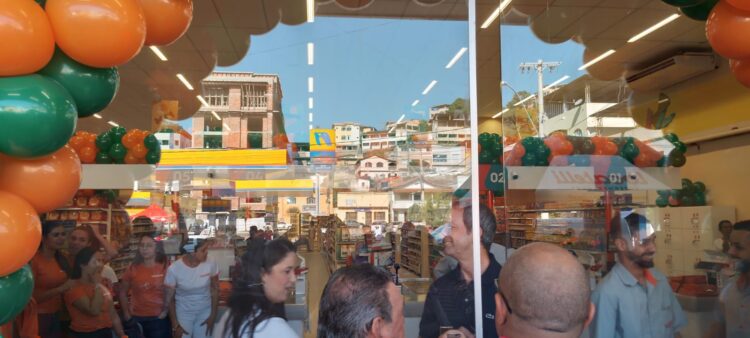 Nova rede de supermercados acirra concorrência e beneficia consumidor em Barra de São Francisco