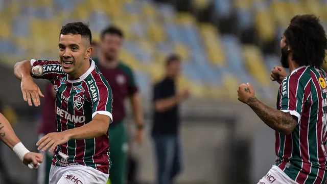 Fluminense vence o Cruzeiro por 1 x 0 e entra no G-4 do Brasileirão Fluminense vence o Cruzeiro por 1 x 0 e entra no G-4 do Brasileirão