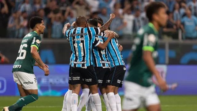 Confronto entre Botafogo e Palmeiras reúne três dos jogadores mais  importantes do Brasileirão