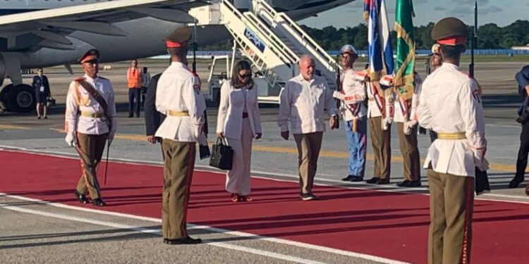 Lula participa de reunião do G77 e tem reunião com presidente de Cuba Lula participa de reunião do G77 e tem reunião com presidente de Cuba