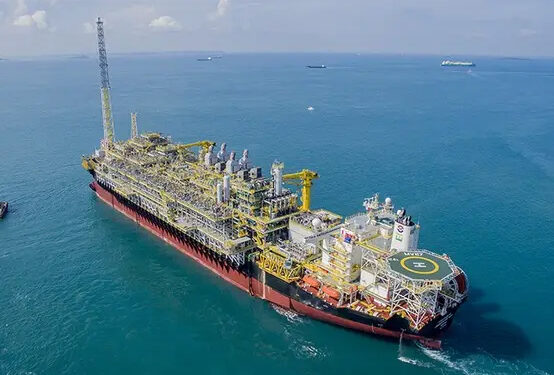 Navio-plataforma Maria Quitéria  só estreia na extração de petróleo no ES em 2025