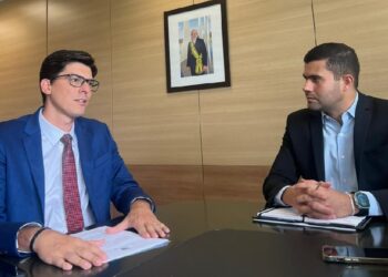 Mazinho leva pacote de pedidos ao Governo Federal para o polo de agricultura irrigada