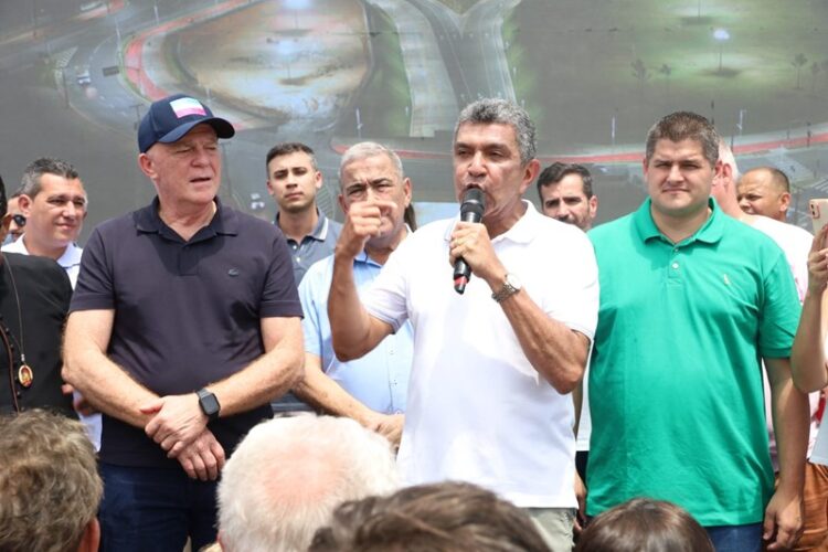 Casagrande autoriza novas obras de infraestrutura no valor de R$ 50,8 milhões na Serra