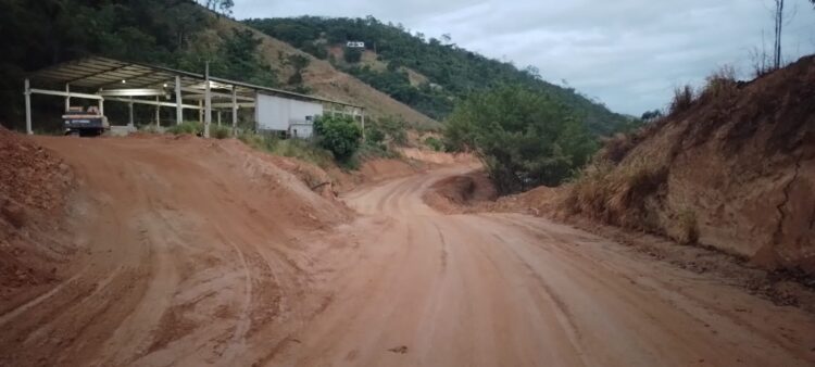 Pavimentação da ES-320 empolga moradores da região do Itaúnas; confira vídeo e fotos