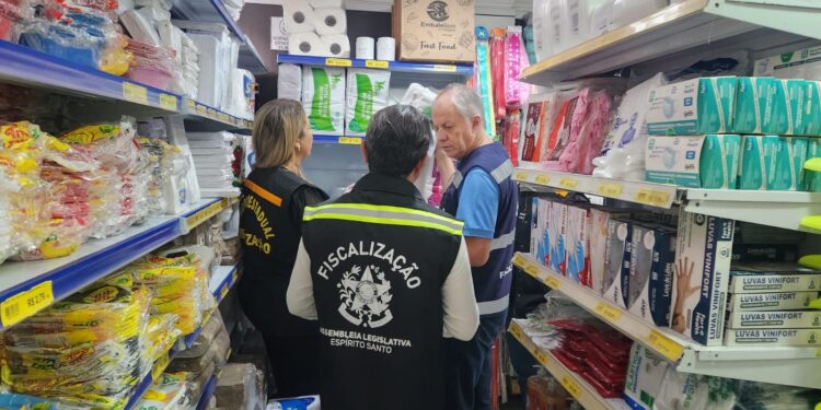 Operação de combate a fraude na venda de papel toalha e higiênico apreende marcas irregulares no ES Operação de combate a fraude na venda de papel toalha e higiênico apreende marcas irregulares no ES