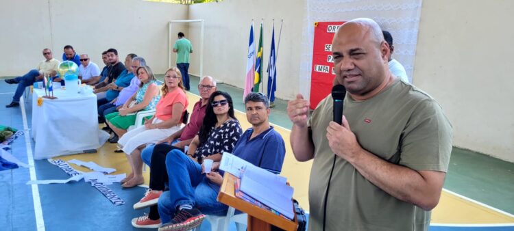 Enivaldo dos Anjos vai procurar senador Contarato para conseguir terminar auditório da ‘EFA Normília’