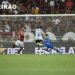 Galo bica forte o Urubu em pleno Maracanã e sobe para terceiro Galo bica forte o Urubu em pleno Maracanã e sobe para terceiro