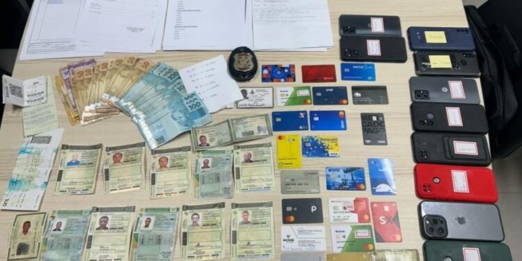PCES prende trio do DF suspeito de aplicar golpes na contratação de empréstimos consignados
