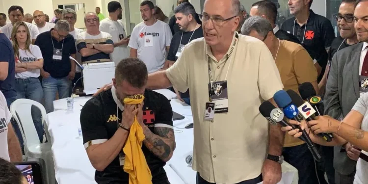 Pedrinho é eleito presidente do Vasco para a temporada 2024/26