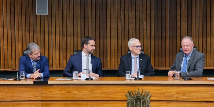 Casagrande participa de seminário sobre mudanças climáticas no Rio Grande do Sul