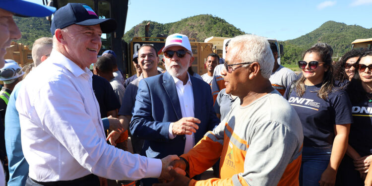 Casagrande e Lula inauguram Contorno do Mestre Álvaro na Grande Vitória