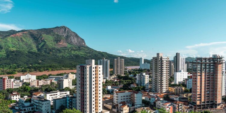 Jovem é perseguido e morto a tiros em Governador Valadares
