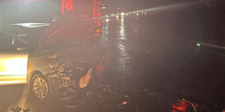 Acidente na BR-262 em Domingos Martins deixa dois mortos na noite deste sábado, 20 Acidente na BR-262 em Domingos Martins deixa dois mortos na noite deste sábado, 20