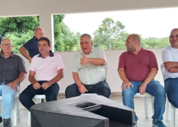 Grupo se entusiasma com pesquisas e pressiona Enivaldo para disputar reeleição 