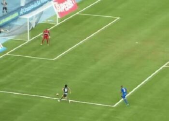 Botafogo vence o Sampaio Corrêa e assume liderança provisória do Carioca