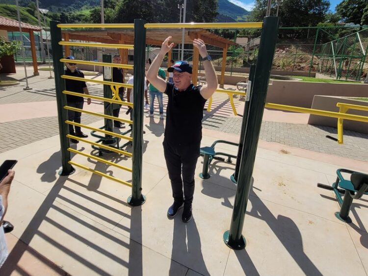 Casagrande inaugura obras e anuncia novos investimentos em Muqui