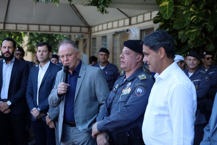 PMES recebe 214 viaturas novas
