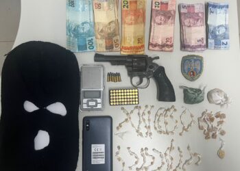PM tira de circulação casal de traficantes da Colina e apreende arma, dinheiro e drogas