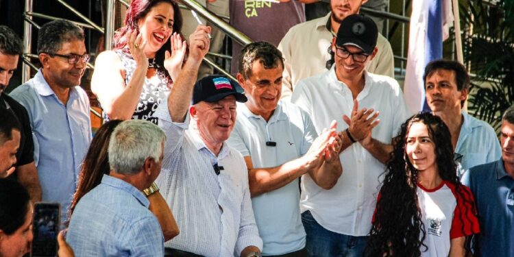Mazinho participa, com Casagrande, de inaugurações e anúncios de investimentos em Jaguaré