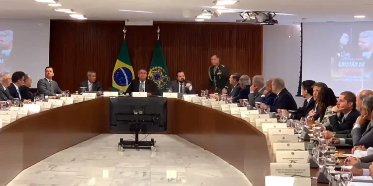 Depoimentos de generais na PF colocam Bolsonaro no centro de trama golpista Depoimentos de generais na PF colocam Bolsonaro no centro de trama golpista